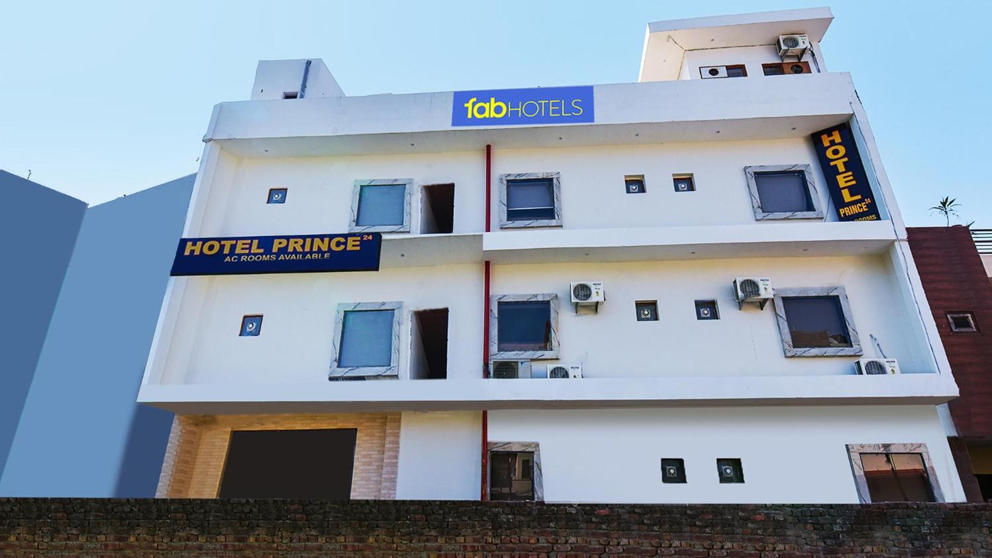 Fabhotel Prince 24 Mohali Esterno foto