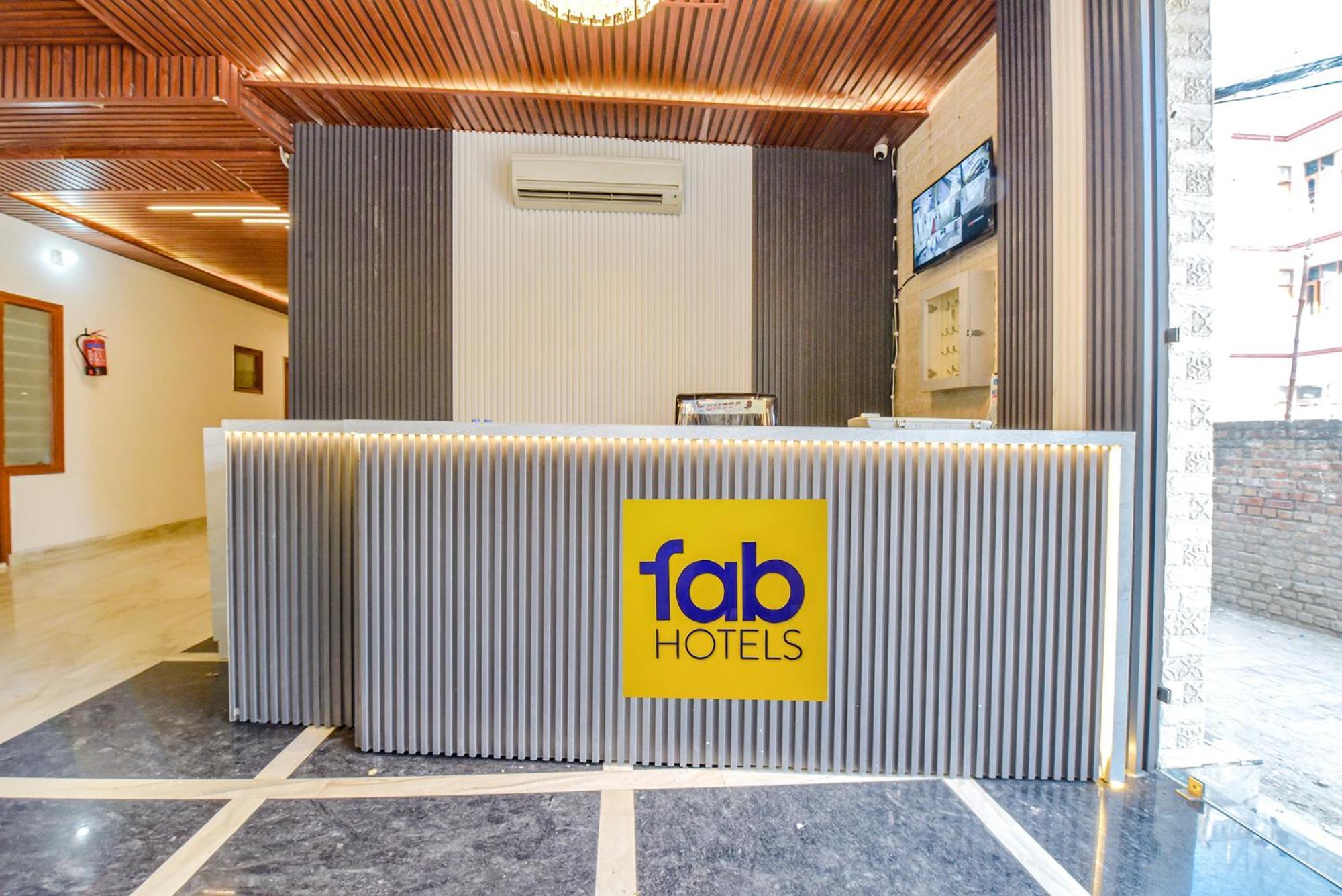 Fabhotel Prince 24 Mohali Esterno foto