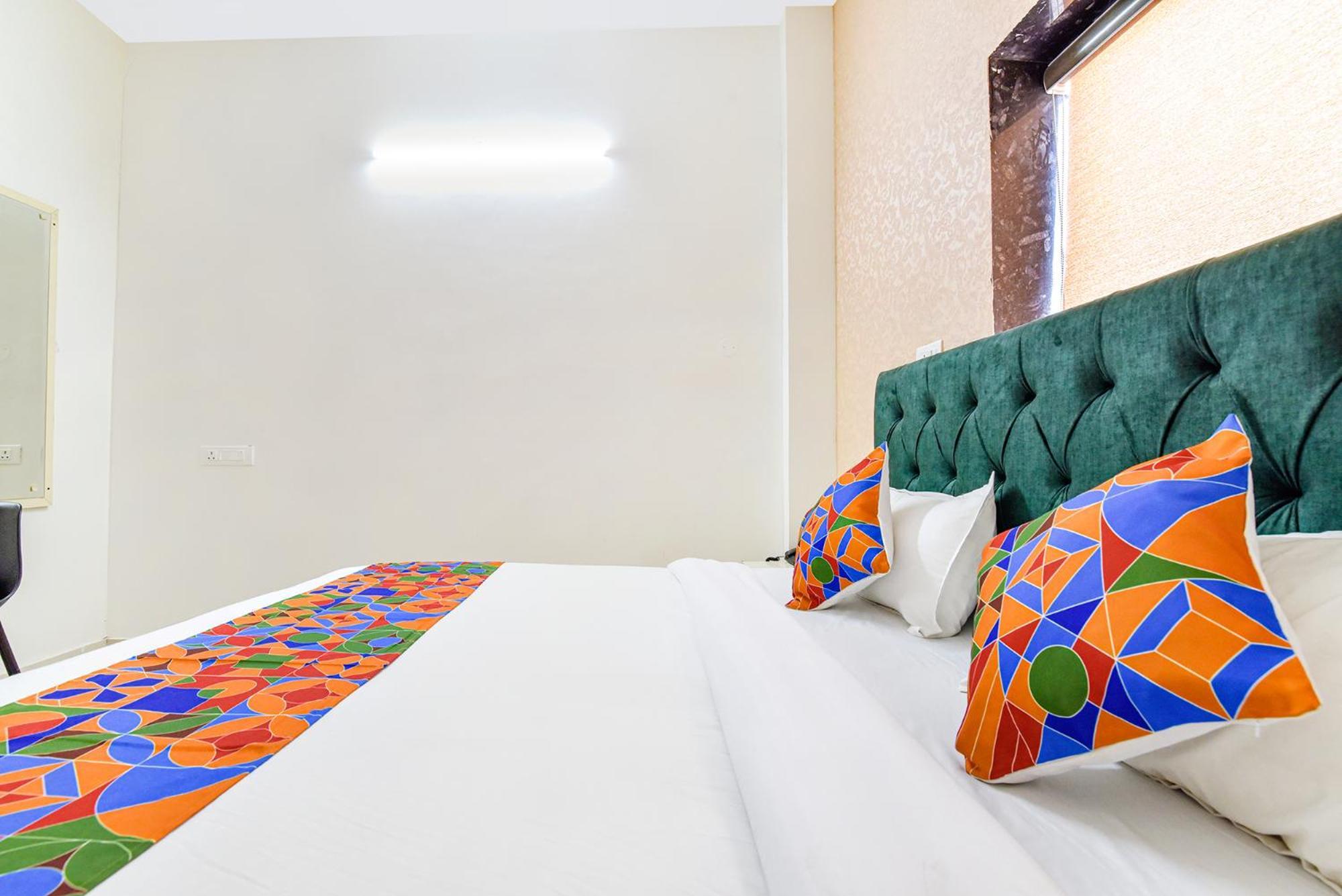 Fabhotel Prince 24 Mohali Esterno foto