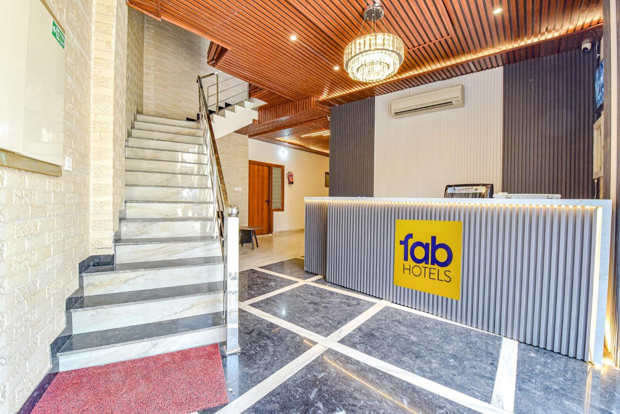 Fabhotel Prince 24 Mohali Esterno foto