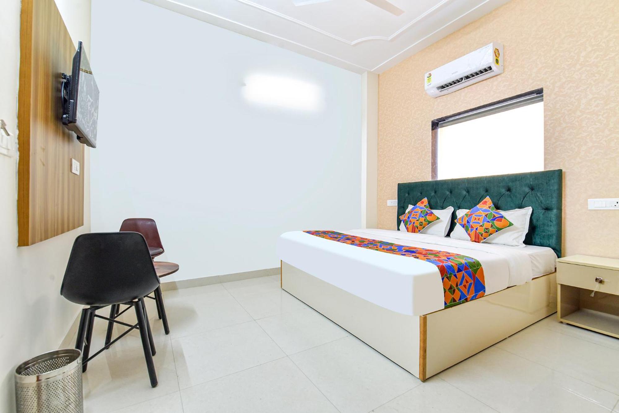 Fabhotel Prince 24 Mohali Esterno foto