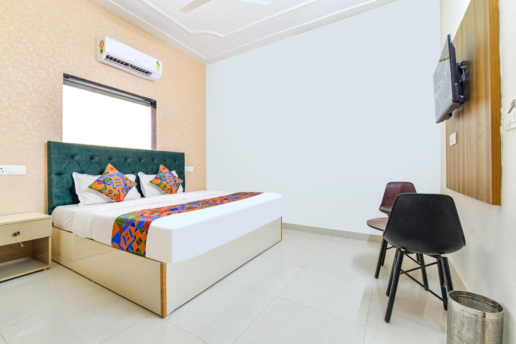 Fabhotel Prince 24 Mohali Esterno foto